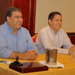 Ingeniero Daniel Facussé, Presidente de la AHM, junto con el Ingeniero Alex Gutiérrez, ejecutivo de New Holland.