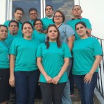 RLA Manufacturing fabrica pupitres y los dona a escuela República de Honduras