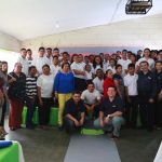 Voluntariado de Astro Cartón dona una cama para hijo de colaborador