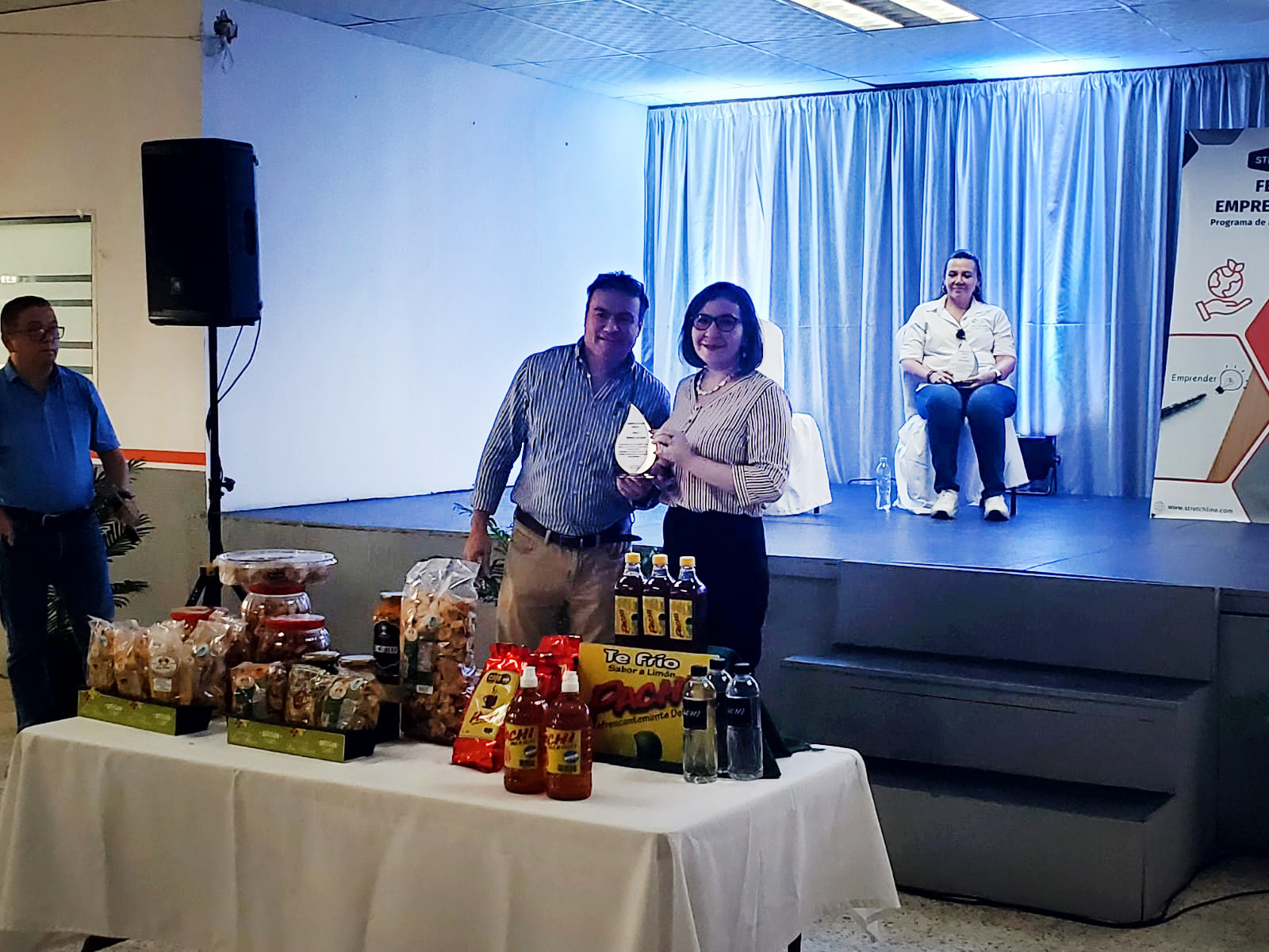 StretchlineEmprende2